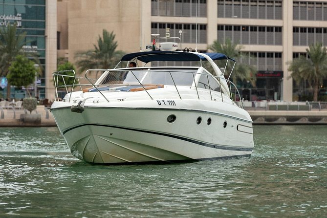 Private Luxury Everest Yacht Cruise from Dubai Marina - Marina Canal, Bluewaters, and JBR
