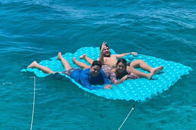 Private Luxury Sailing from Casa de Campo to Catalina Island - Snorkeling at The Wall