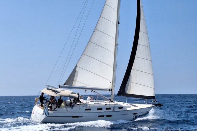 Private Luxury Sailing Trips to Dia Island - Fruit, drinks, and the question of lunch