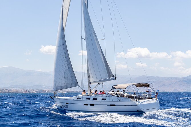 Private Luxury Sailing Trips to Dia Island - What the private format changes