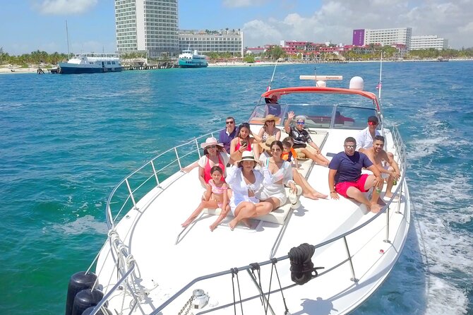 Private Luxury Yacht 55FT Rental in Cancun - Life Aboard the Sea Ray