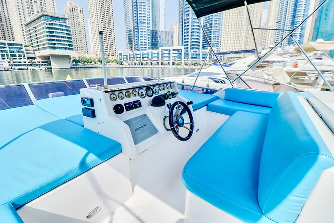 Private Luxury Yacht cruise around Atlantis and Dubai Marina - Swimming stops and the limits of two hours
