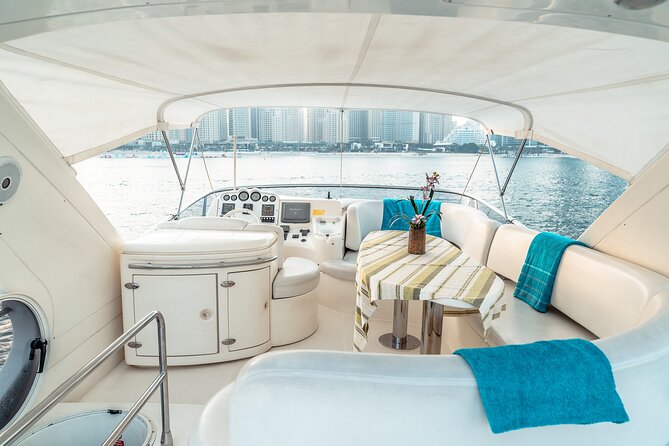 Private Luxury Yacht Cruise for up to 20 people - Beaches and Palm Jumeirah