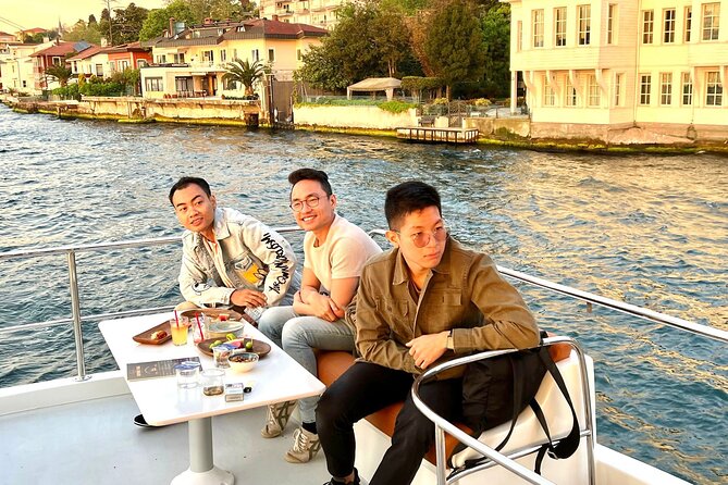 Private Luxury Yacht Cruise in Istanbul Bosphorus - Drinks, snacks, and the feel onboard