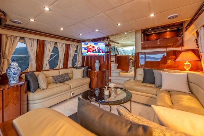 Private Luxury Yacht Cruise on Bosphorus - Küçüksu Palace and the second bridge