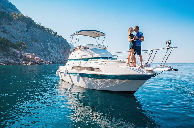 Private Luxury Yacht Tour From Alanya - Captain Ali and the feel of the service