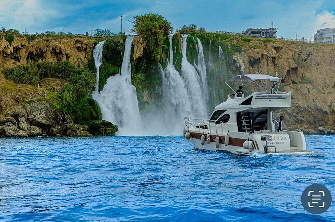 Private Luxury Yacht Tour in Antalya – Exclusive Experience - Lunch, soft drinks, and alcoholic beverages