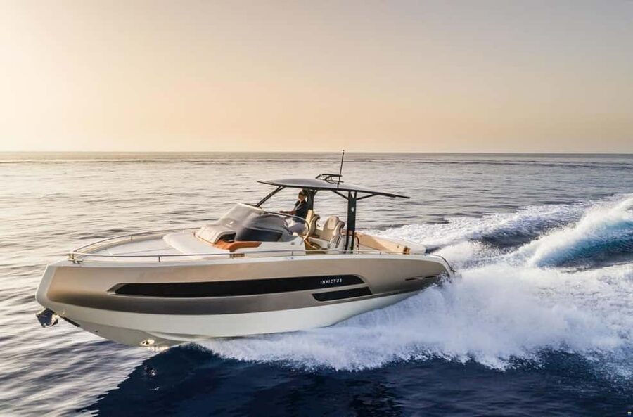 Private Luxury Yacht Tour in Lisbon with Local Guide - The First Run Along the Tagus