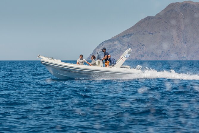 Private Milos Tour "Islands of Colours"- Luxury Boat Rental - What comes with the boat