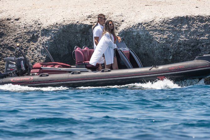 Private Milos Tour "Pirates’ Hideout"- Luxury Boat Rental - What the skipper adds to the day