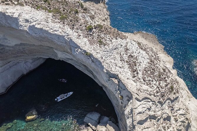 Private Milos Tour "Pirates’ Hideout"- Luxury Boat Rental - Who gets the best value from this Milos cruise