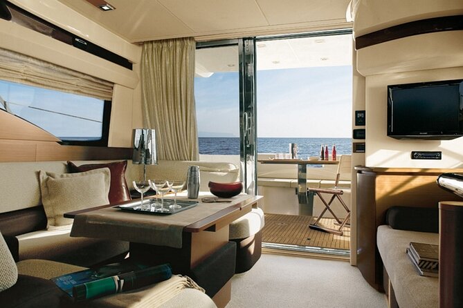 Private Motor Yacht Cruise with BBQ, Open Bar & Transfers - Nea Kameni and the volcanic coast