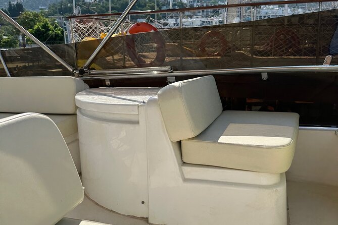 Private Motoryacht Cruise in Bodrum with Lunch - Who will enjoy this boat day most?