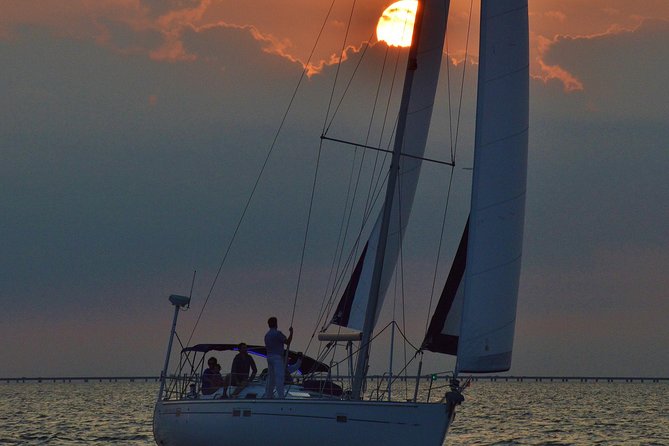 Private New Orleans 2-Hour Sail Aboard a Luxury Yacht - What the price includes in real value
