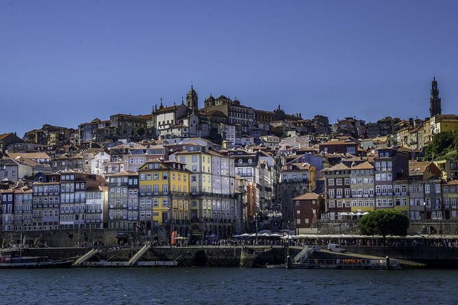 Private Porto Sailing Yacht Sunset Sightseeing Tour - Massarelos and the tile-covered church