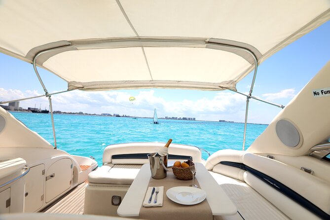 Private Premium Yacht 46FT Rental in Cancún - The yacht, comfort, and honest limitations