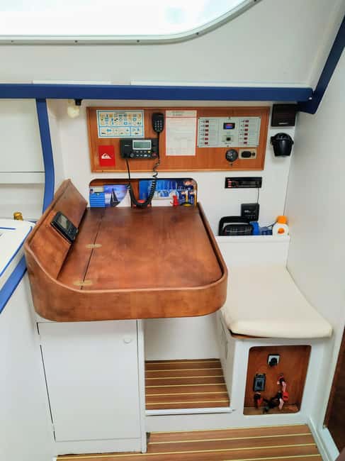 Private sailboat charter - coastal tour with snorkeling in the bay - Food, shade, and the small comforts on board
