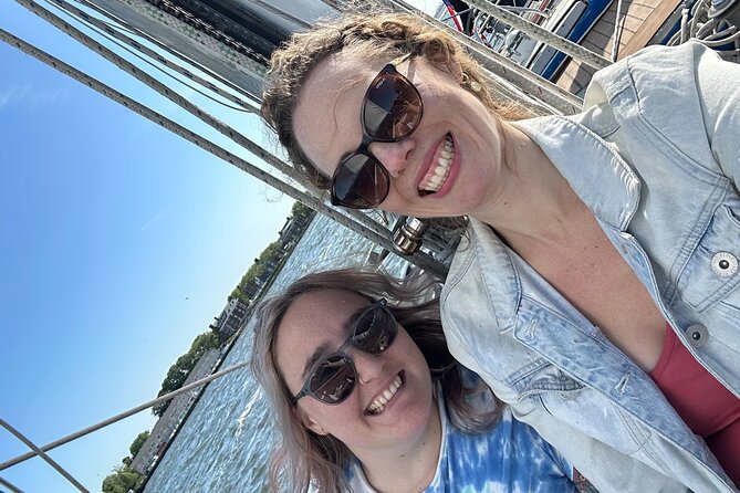 Private Sailing Charter in Brooklyn - Leaving Brooklyn Bridge Park with Lower Manhattan ahead