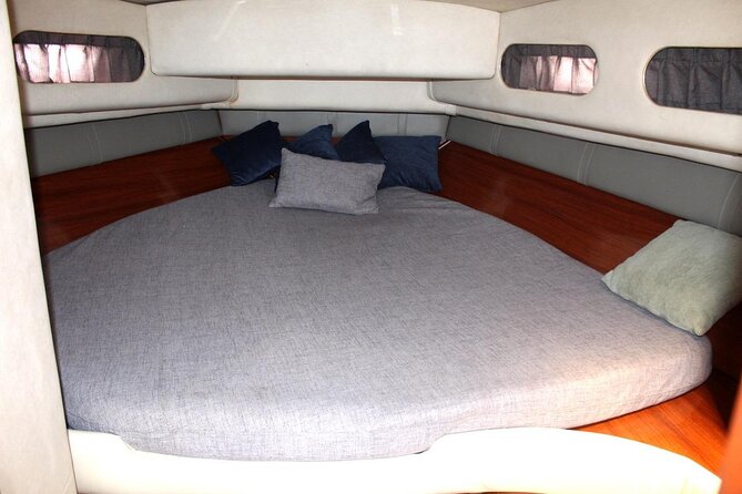 Private SeaRay 47ft Yacht Rental Cancun 23P6 - Celebrations and Group Size