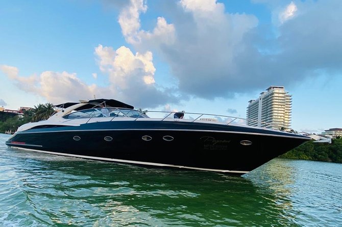 Private SUNSEEKER 60 Yacht Experience for up to 20 Guests - Playa Norte and the water around Isla Mujeres