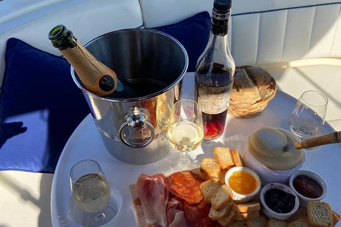 Private tasting in the Douro (1 to 7 people) on a yacht for yourself - Under the Infante Bridge and into Porto’s riverfront