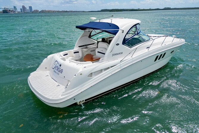 Private tour for 12 people on a 40 ft Yacht, Ft Lauderdale bay - Life aboard the Sundancer
