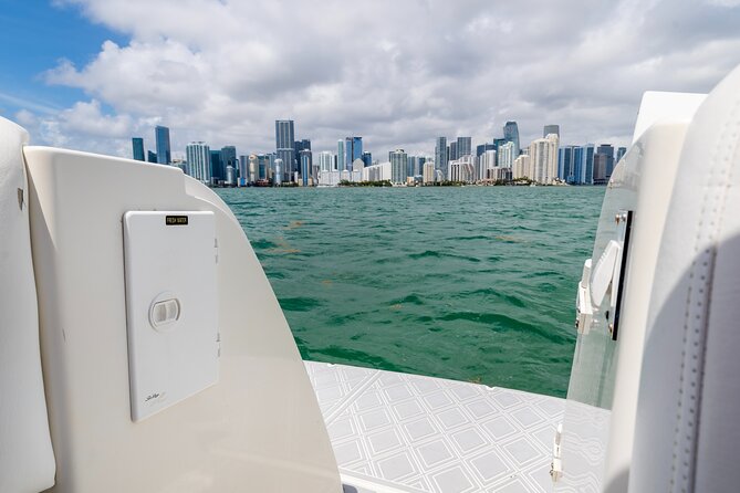 Private tour for 12 people on a 40 ft Yacht, Ft Lauderdale bay - Captains can shape the day
