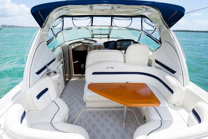 Private tour for 12 people on a 40 ft Yacht, Ft Lauderdale bay - Who will enjoy this charter most