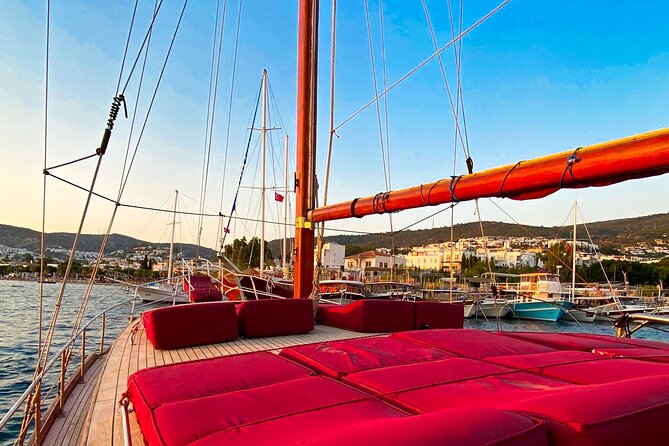 Private VIP Gulet Boat Tour With Lunch in Bodrum For 6 Hour - What is included and what you should bring
