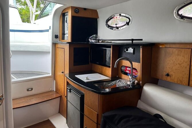 Private VIP party on a yacht with drinks and snacks in Punta Cana - A private yacht day built around Bavaro Beach