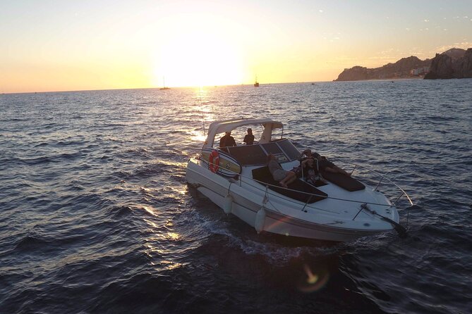 Private Whale Watching on Luxury Yacht in Cabo San Lucas - Practical details that affect your morning