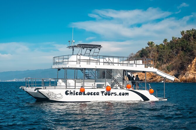 Private Yacht Charter Chica Fun 6 waterslides in Puerto Vallarta - Key details before you book