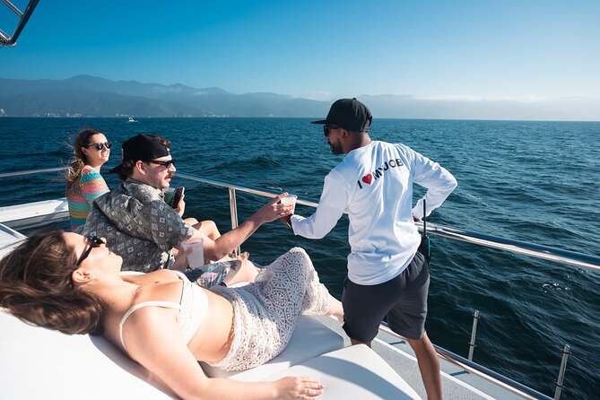 Private Yacht Charter Chica Fun 6 waterslides in Puerto Vallarta - The food and drink setup