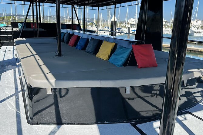 Private Yacht Charter ChicaFUN 2 Waterslides All Inclusive - What is not included in the package
