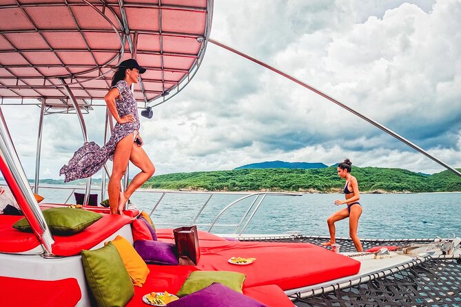 Private Yacht Charter ChicaFUN 3 Waterslides All Inclusive - Is four hours enough?