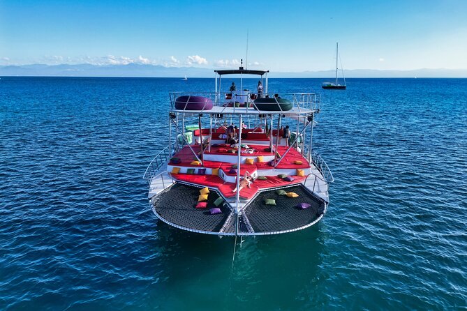 Private Yacht Charter on ChicaFun 1 Waterslides all inclusive - Las Caletas for quiet relaxation