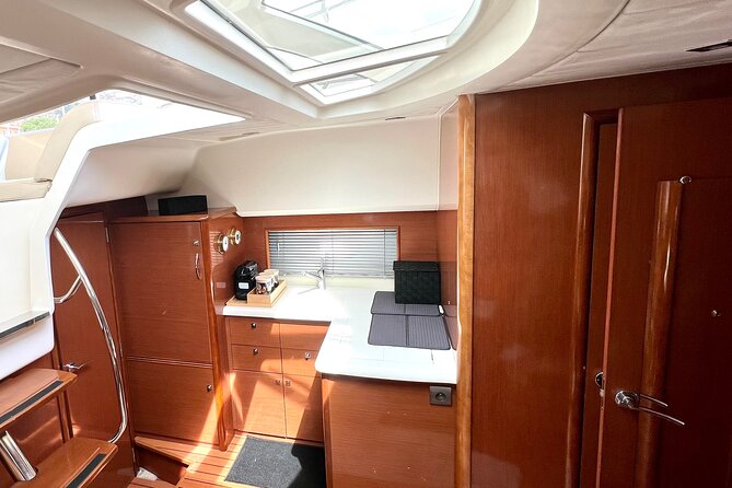 Private Yacht Charter with Skipper on The French Riviera - Fossette Beach and the pleasure of a swim