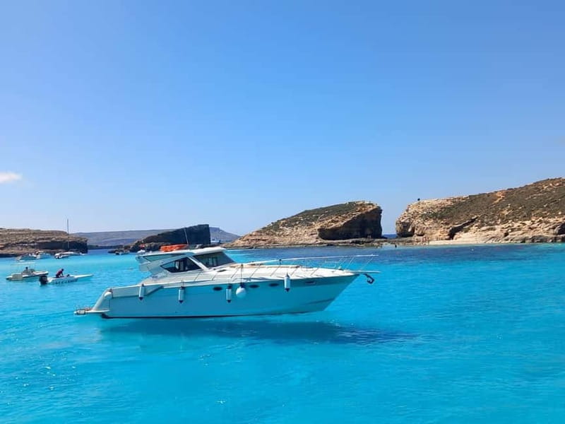 Private Yacht Charters around Comino & Blue Lagoon - Key points at a glance