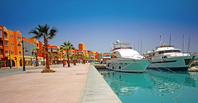 Private Yacht Cruise to Dolphin House with Lunch : Hurghada - Key points at a glance