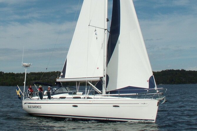 Private Yacht Cruise with Lunch or Dinner in Stockholm Archipelago - Why Stockholm looks better from the water