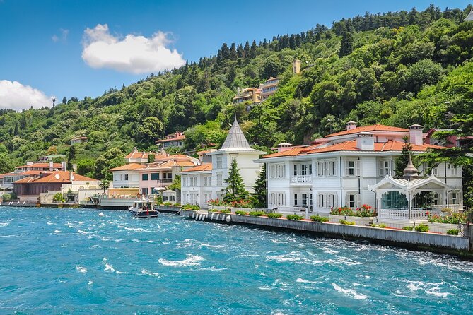 Private Yacht Istanbul Sightseeing or Special Occasion - Why a private Bosphorus yacht changes the Istanbul view