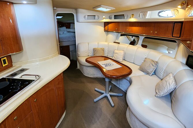 Private Yacht Rental Cancun Up to 15 passengers Isla Mujeres - Playa Norte gives the four-hour trip a clear payoff