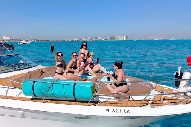 Private Yacht Rental Cancun Up to 15 passengers Isla Mujeres - Families, celebrations, and seasickness