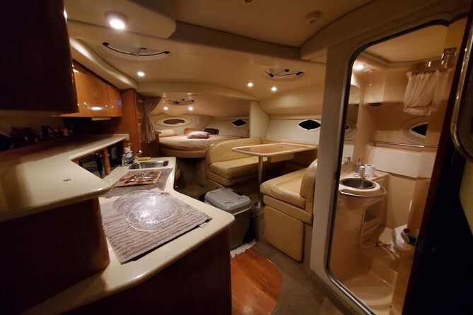 Private yacht rental for 2 hours - The Arch, sea lions, and Cabo’s famous shoreline