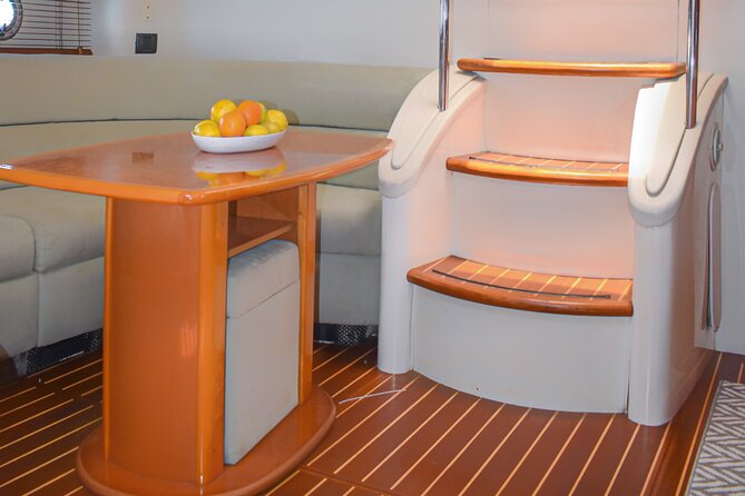 Private Yacht Rental in Cancun - Is $1,074.70 good value for 10 people?
