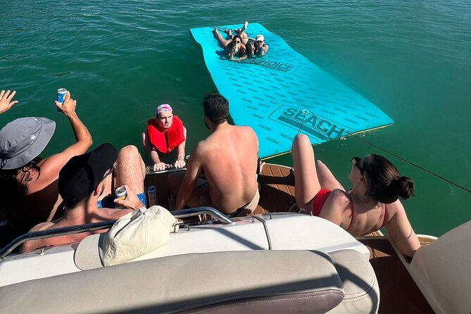 Private Yacht Rental in Miami Up to 12 People - Choosing between two, three, and four hours