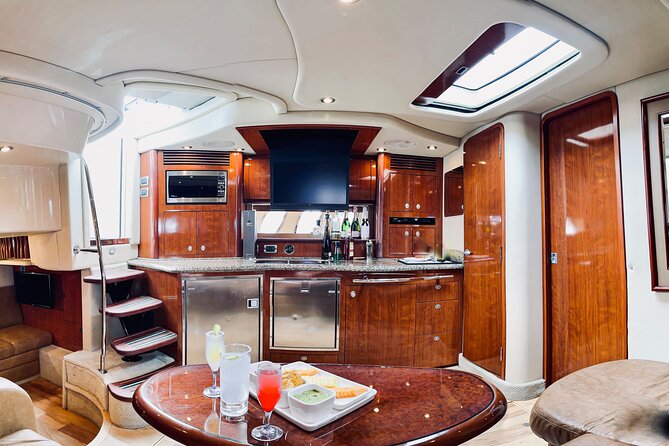 Private Yacht Sea Ray all-inclusive charter in Cabo - Who Will Get the Most From This Charter