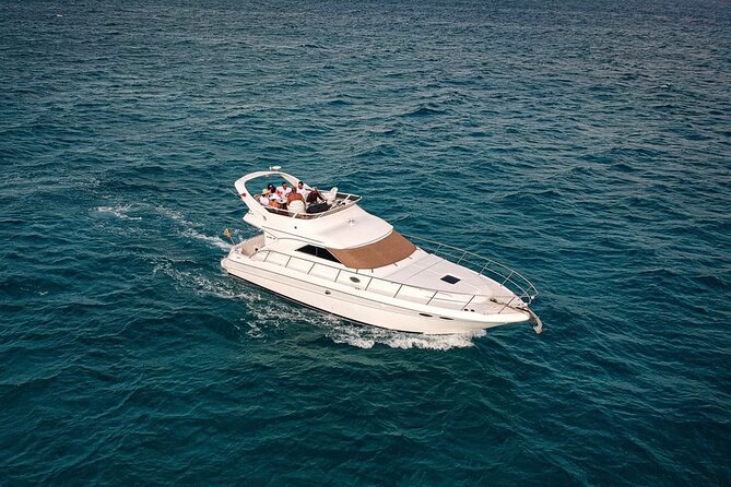 Private Yacht SeaRay 46ft Cancun 25P17 - Isla Mujeres and the four-hour outing