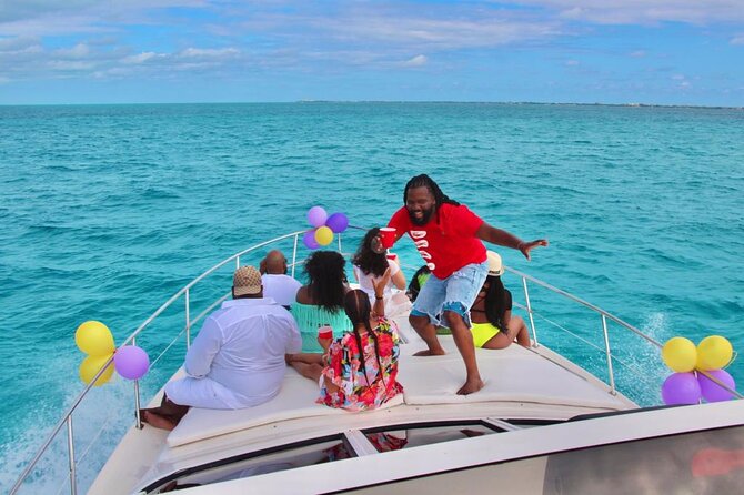 Private Yacht SeaRay 46ft Cancun 25P17 - Drinks, music, and what is included