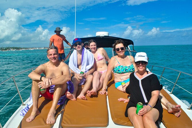 Private Yacht Tour in Punta Cana with Snorkeling and Open Bar - Snorkeling at the natural pool